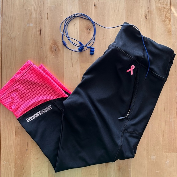 Under Armour compression crops - Picture 4 of 9